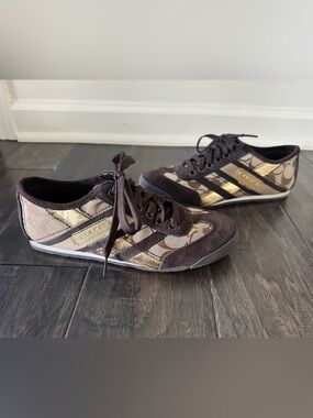 Coach Brown and Gold Signature Low-Top Yolanda Sneakers